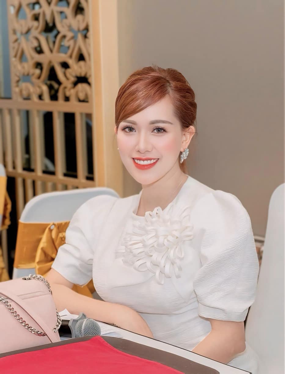 Hot girl rút khỏi showbiz lấy chồng đại gia hơn 7 tuổi, giờ ra sao?- Ảnh 2. Hot girl rút khỏi showbiz lấy chồng đại gia hơn 7 tuổi, giờ ra sao?- Ảnh 2.