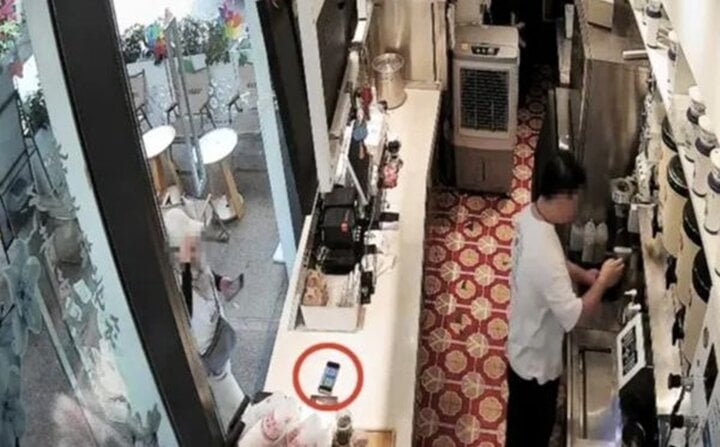 Đổi mã QR của quán thành của mình, nhân viên 'xà xẻo' gần 140 triệu đồng- Ảnh 1. Đổi mã QR của quán thành của mình, nhân viên 'xà xẻo' gần 140 triệu đồng- Ảnh 1.