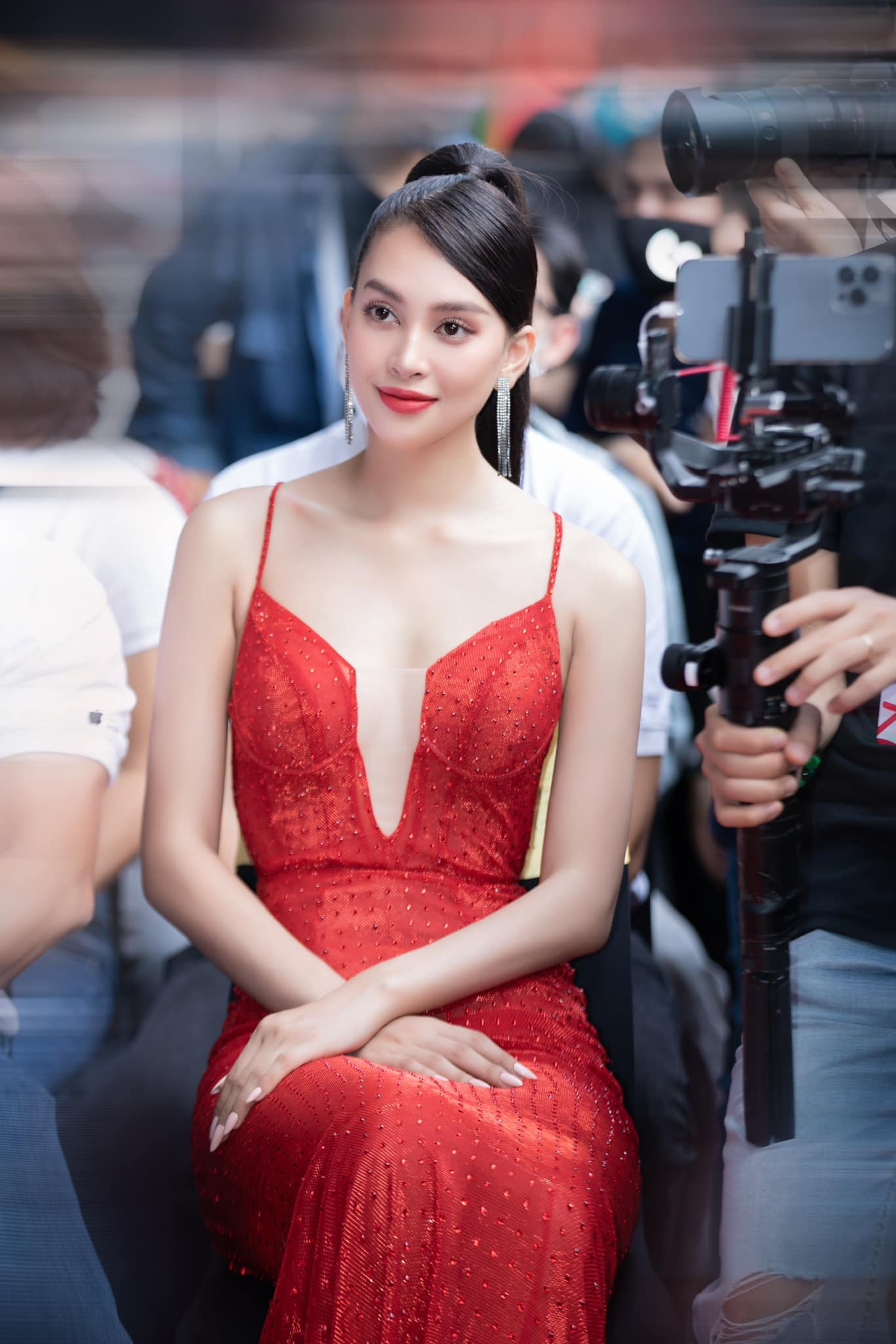 Vbiz có nàng hậu visual tỷ lệ vàng Vbiz có nàng hậu visual tỷ lệ vàng