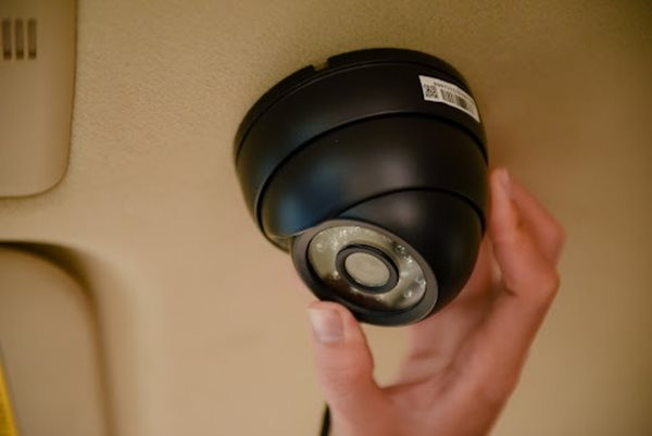 800.000 camera tại Việt Nam bị lộ dữ liệu công khai: Việt Nam đã nhập khẩu bao nhiêu triệu camera, từ quốc gia nào?- Ảnh 1. 800.000 camera tại Việt Nam bị lộ dữ liệu công khai: Việt Nam đã nhập khẩu bao nhiêu triệu camera, từ quốc gia nào?- Ảnh 1.