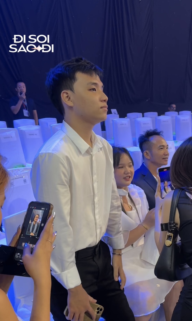 Ý Nhi trở lại Úc du học, bạn trai bình luận 2 chữ lộ tình trạng yêu đương hiện tại- Ảnh 6. Ý Nhi trở lại Úc du học, bạn trai bình luận 2 chữ lộ tình trạng yêu đương hiện tại- Ảnh 6.