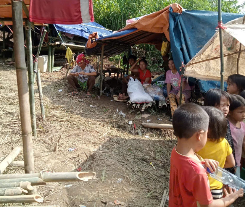Tin vui nhất vụ 115 người "mất tích" ở Lào Cai: Cả thôn đã sơ tán sớm lên núi tránh lũ nên tất cả đều an toàn- Ảnh 2. Tin vui nhất vụ 115 người "mất tích" ở Lào Cai: Cả thôn đã sơ tán sớm lên núi tránh lũ nên tất cả đều an toàn- Ảnh 2.