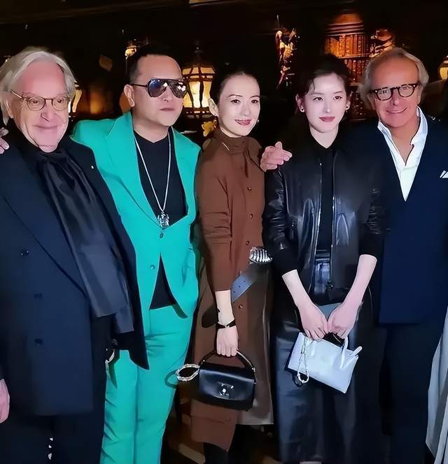 Vượt scandal ngoại tình của chồng, "hotgirl trà sữa" năm nào giờ có trong tay cả gia đình hạnh phúc và tài sản nghìn tỷ- Ảnh 2. Vượt scandal ngoại tình của chồng, "hotgirl trà sữa" năm nào giờ có trong tay cả gia đình hạnh phúc và tài sản nghìn tỷ- Ảnh 2.
