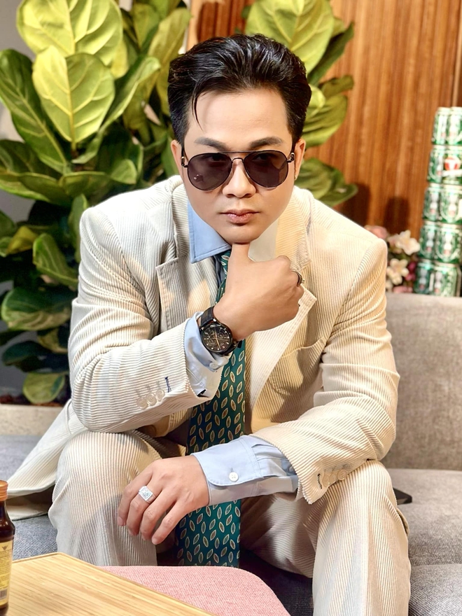 Nam ca sĩ Việt lập di chúc ở tuổi 40: 4 lần chết hụt, 2 lần đột quỵ, mất con vì chia tay bạn gái- Ảnh 2. Nam ca sĩ Việt lập di chúc ở tuổi 40: 4 lần chết hụt, 2 lần đột quỵ, mất con vì chia tay bạn gái- Ảnh 2.