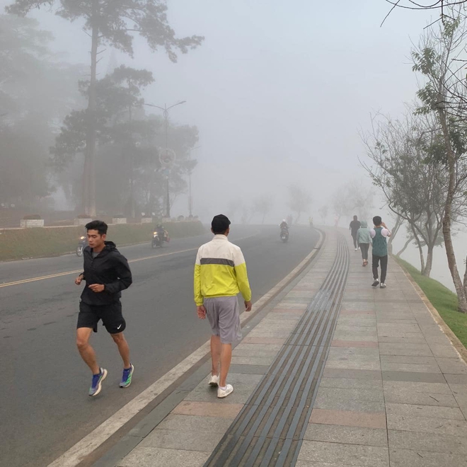 CẬP NHẬT lễ 2/9: Sapa đỉnh nóc ngập trong cờ hoa, Đà Lạt gói gọn bằng 2 từ "đông - lạnh"- Ảnh 12. CẬP NHẬT lễ 2/9: Sapa đỉnh nóc ngập trong cờ hoa, Đà Lạt gói gọn bằng 2 từ "đông - lạnh"- Ảnh 12.
