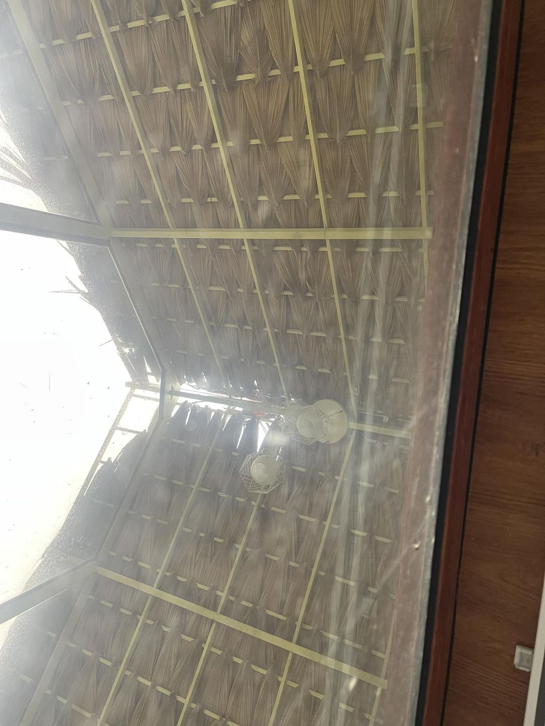 Dàn sao Việt xót xa trước loạt hình ảnh nam NSƯT Việt Hoàn đăng sau trận bão lịch sử- Ảnh 4. Dàn sao Việt xót xa trước loạt hình ảnh nam NSƯT Việt Hoàn đăng sau trận bão lịch sử- Ảnh 4.