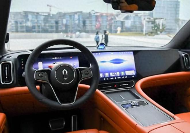 Vì sao nhiều xe xăng không tích hợp hệ thống lái tự động: "Có gan mà không có sức"- Ảnh 1. Vì sao nhiều xe xăng không tích hợp hệ thống lái tự động: "Có gan mà không có sức"- Ảnh 1.