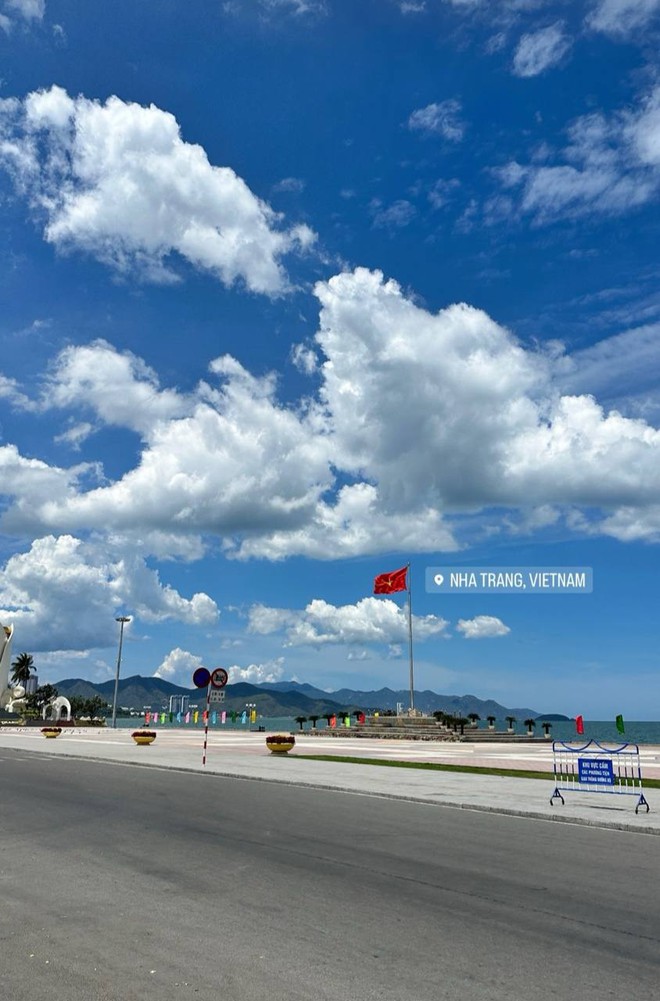 CẬP NHẬT lễ 2/9: Đà Lạt gói gọn bằng 2 từ "đông - lạnh", Nha Trang lại vắng vẻ bất ngờ- Ảnh 23. CẬP NHẬT lễ 2/9: Đà Lạt gói gọn bằng 2 từ "đông - lạnh", Nha Trang lại vắng vẻ bất ngờ- Ảnh 23.