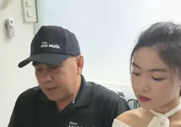 MC Quyền Linh hỏi con gái: "Bây giờ làm gì một ngày để kiếm được 5, 6 tỷ đây?"- Ảnh 2. MC Quyền Linh hỏi con gái: "Bây giờ làm gì một ngày để kiếm được 5, 6 tỷ đây?"- Ảnh 2.