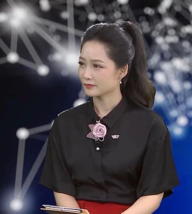 Dàn BTV của VTV ngày ấy - bây giờ- Ảnh 4. Dàn BTV của VTV ngày ấy - bây giờ- Ảnh 4.