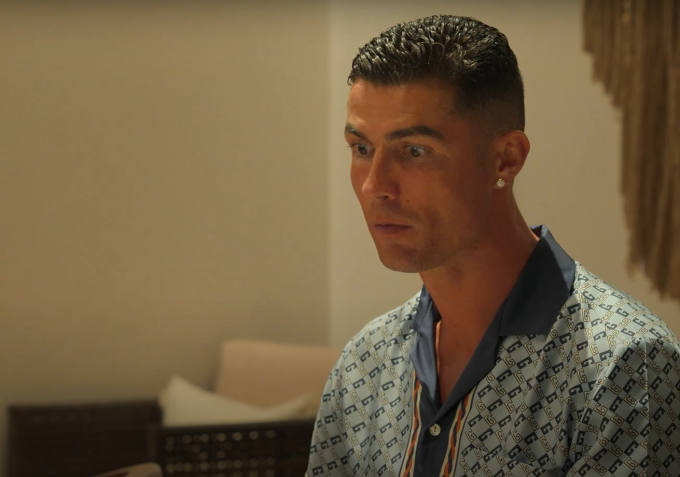 Ronaldo hỏi con trai 7 tuổi: “Ai là người nổi tiếng nhất thế giới?”, đứng hình trước câu trả lời sau đó- Ảnh 2. Ronaldo hỏi con trai 7 tuổi: “Ai là người nổi tiếng nhất thế giới?”, đứng hình trước câu trả lời sau đó- Ảnh 2.